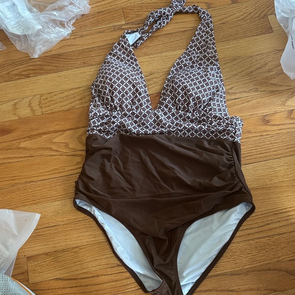Cupshe Brown and White One Piece Swimsuit - Picture 1 of 5